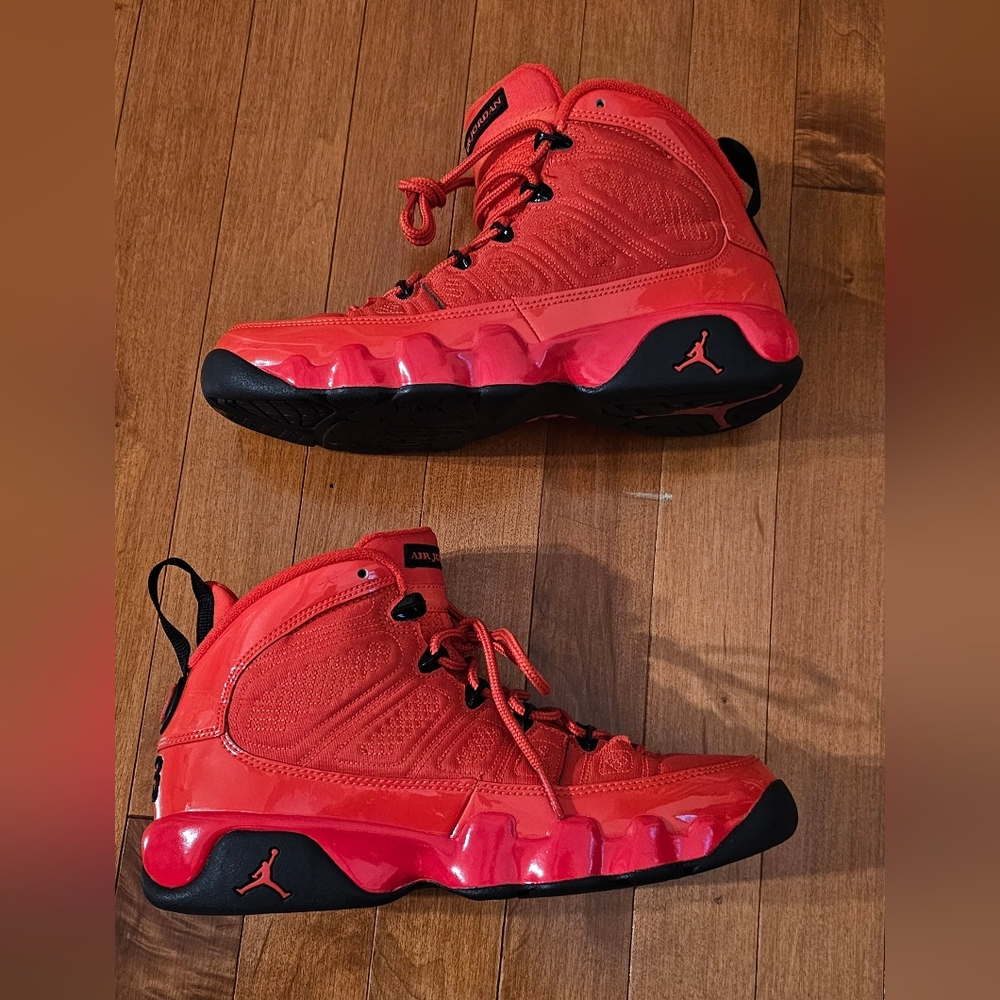 Jordan 9 Retro Sneakers "Chile Red" Pre-owned Great Condition W 8 / 6.5 Y